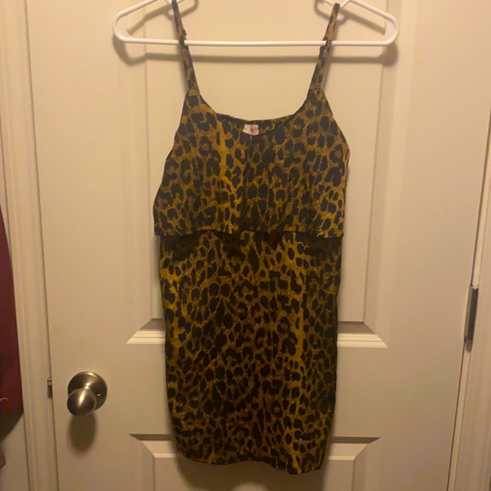 Cheetah print top